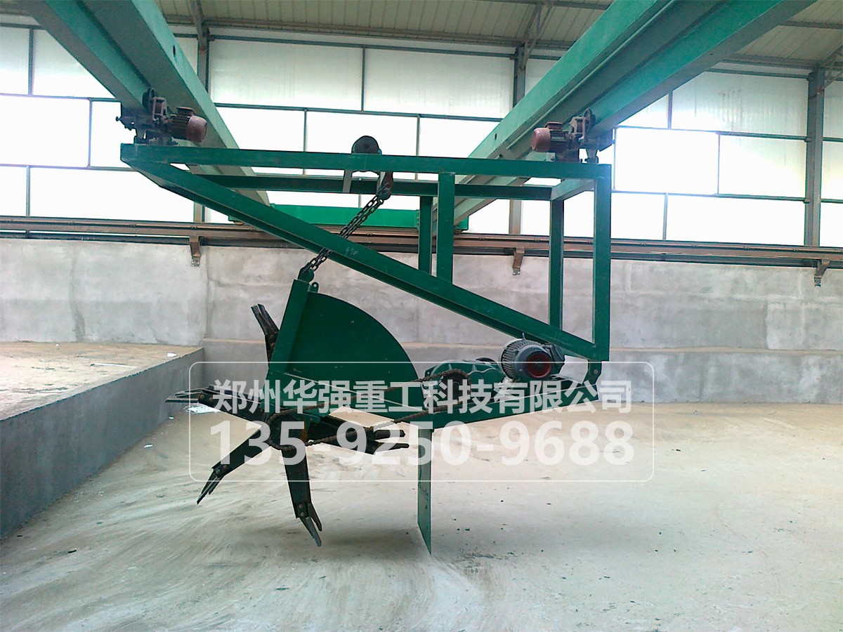 有機肥發(fā)酵設(shè)備系列-自行式翻堆機